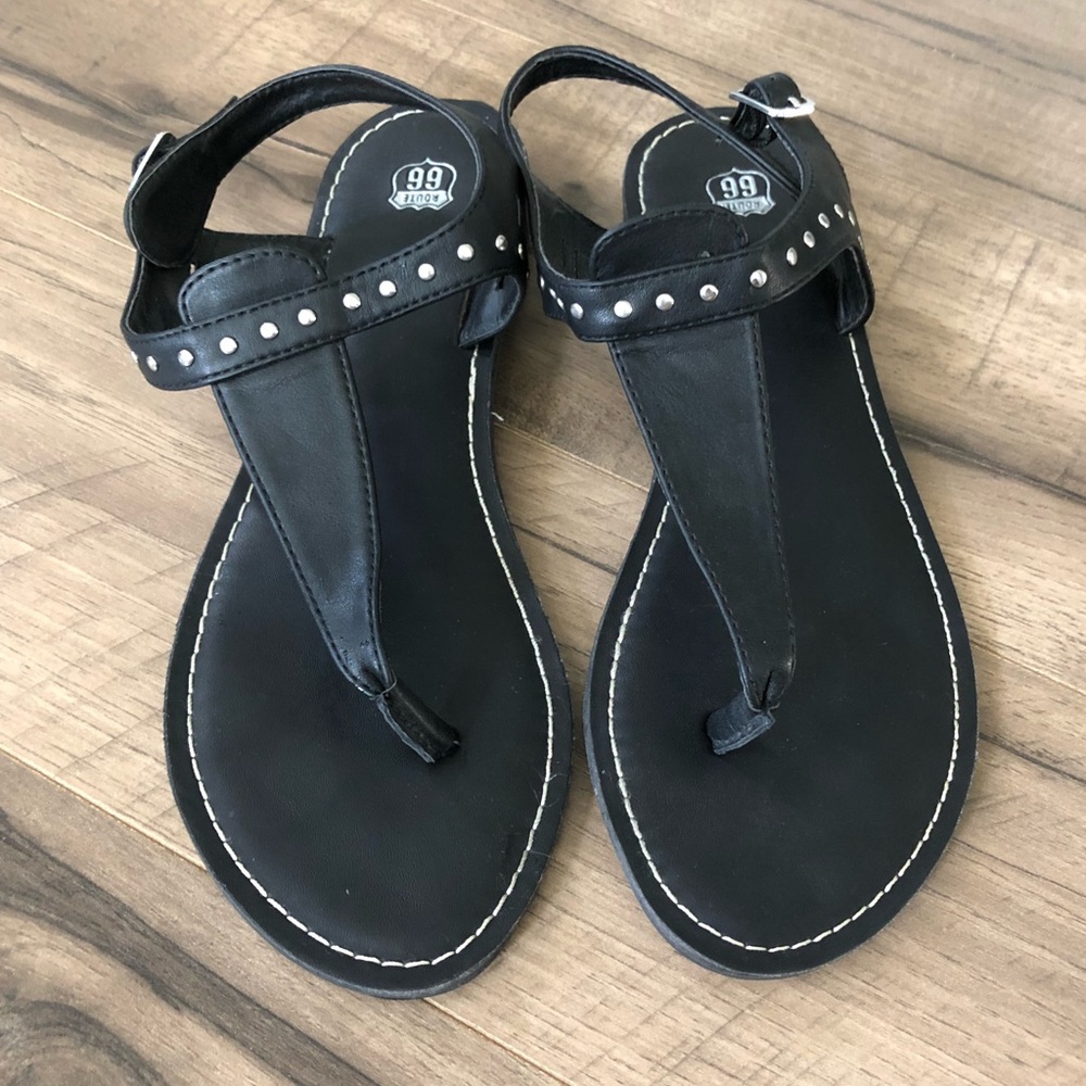 Black sandals